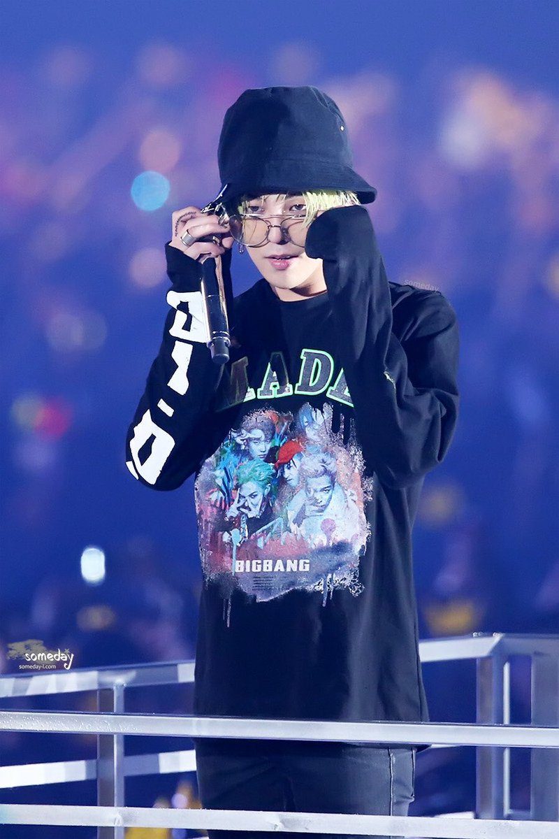 liuliu1350's tweet photo. 170108 
BIGBANG10 0.TO.10 FINAL IN SEOUL Encore 4P

#GD #GDRAGON https://t.co/0NAD6lY1os