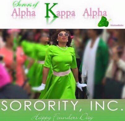 RobinColetrain's tweet photo. You were warned....Happy Founders' Day! #BetaSigma #SCSU #Spr90 #AKAIceColdTrain #ServiceToMankind #PrettyGirlsWearPearls https://t.co/JVjteibSjm