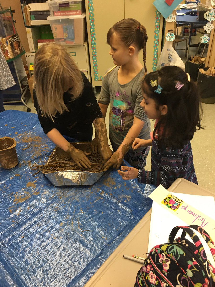 cheerbaker1's tweet photo. Kindergartener's constructing their beaver damns last week! #engineers #success #kindergartenteacher❤@BCPSSci @MeganHaberkam @gaylor_linda https://t.co/LG3zxAsMUC