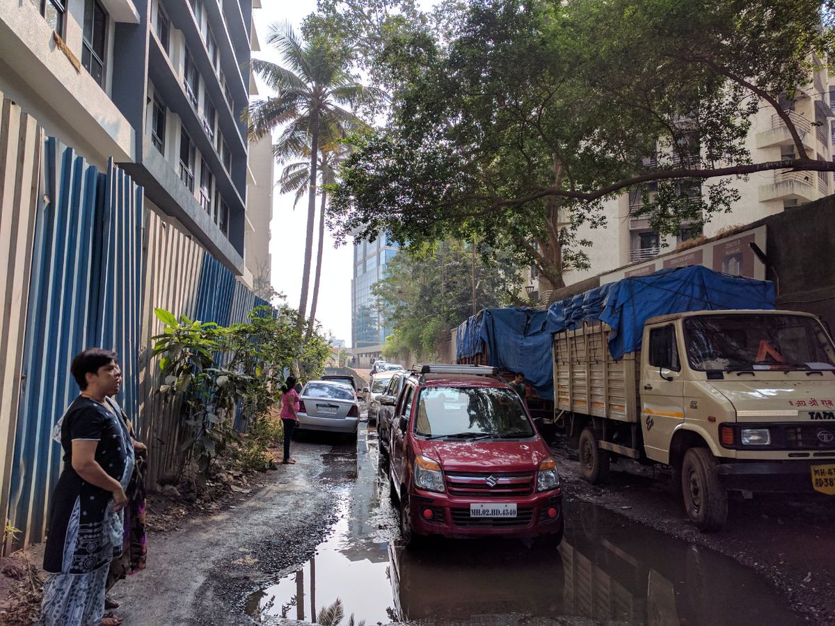 10sachin's tweet photo. @bmcmumbai ..pathetic condition of the road at mehra indus estate .sewage water overflowing from construction sites Of #runwalg  ..gundecha https://t.co/0ZGABtk8IB
