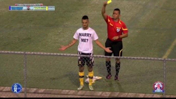 Nowfootball's tweet photo. - Scores bicycle kick
- Proposes to his girlfriend
- She says yes
- Gets booked https://t.co/rXMAphoUKP