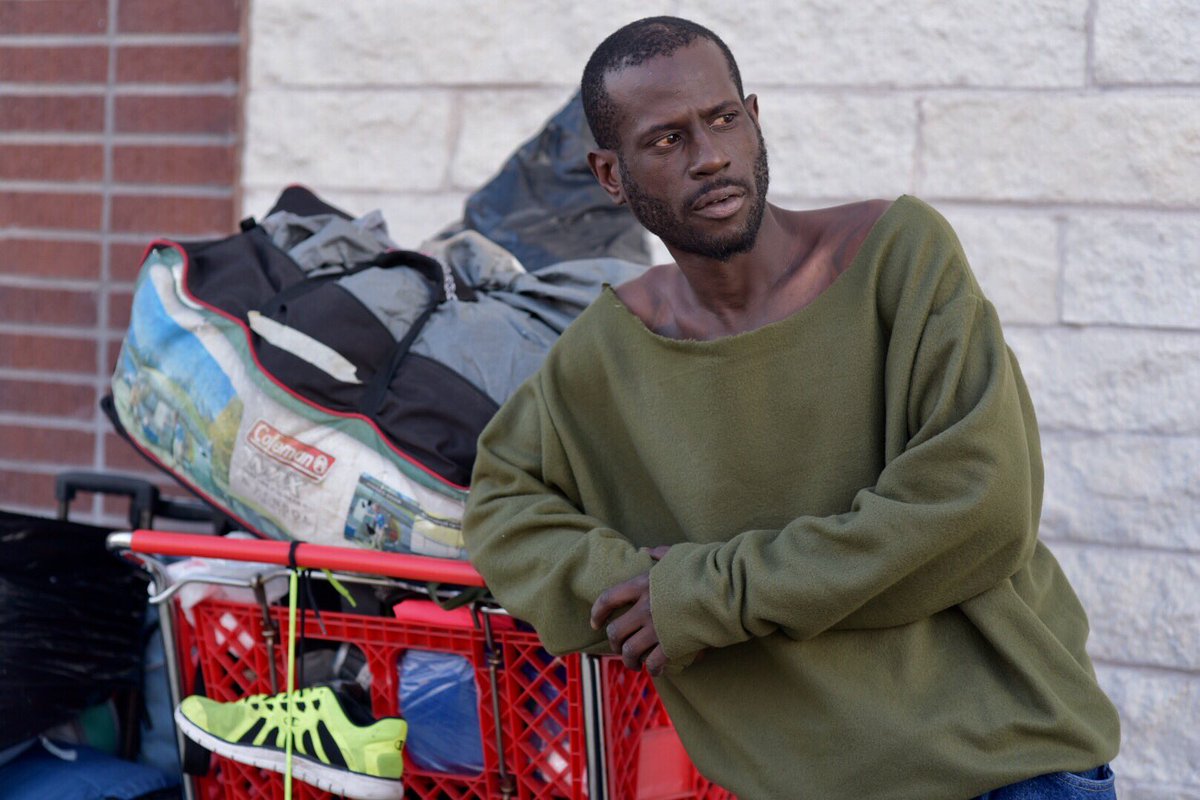 KidKen_817's tweet photo. My fam cut and sewn these pieces himself and he decided to pay the homeless to model it🙏🏾🔥🔥 https://t.co/LJSNiJsMdt