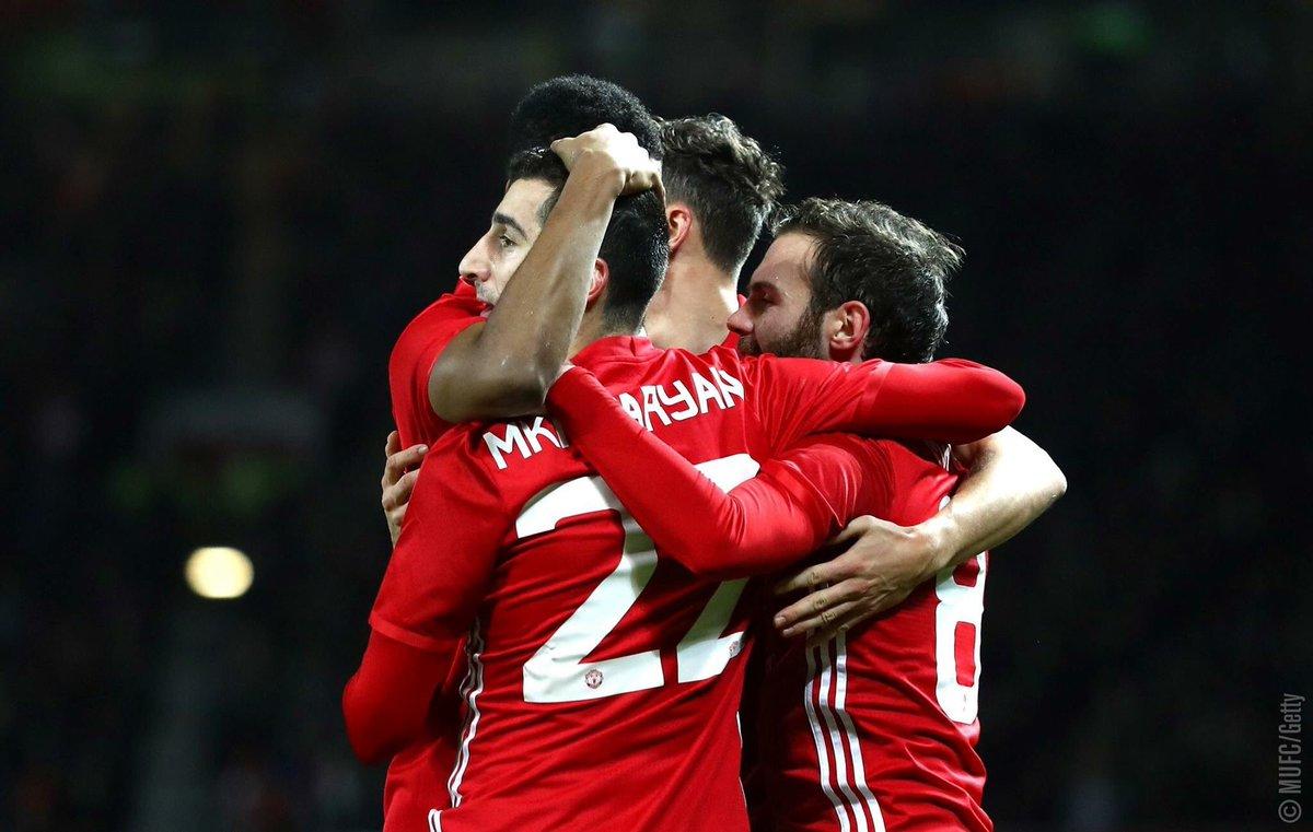 Siapa yang akan datang untuk nonton bareng pertandingan #MUNLIV malam ini? #MUFC