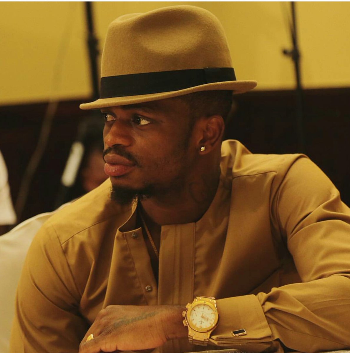 jastinetz's tweet photo. Always I'm so proud of you bro @diamondplatnumz  I'll never regret to be your diehard fan's. 
You're the best of the best 
King of kings 🔥🔫💪 https://t.co/f3rzbS17EX