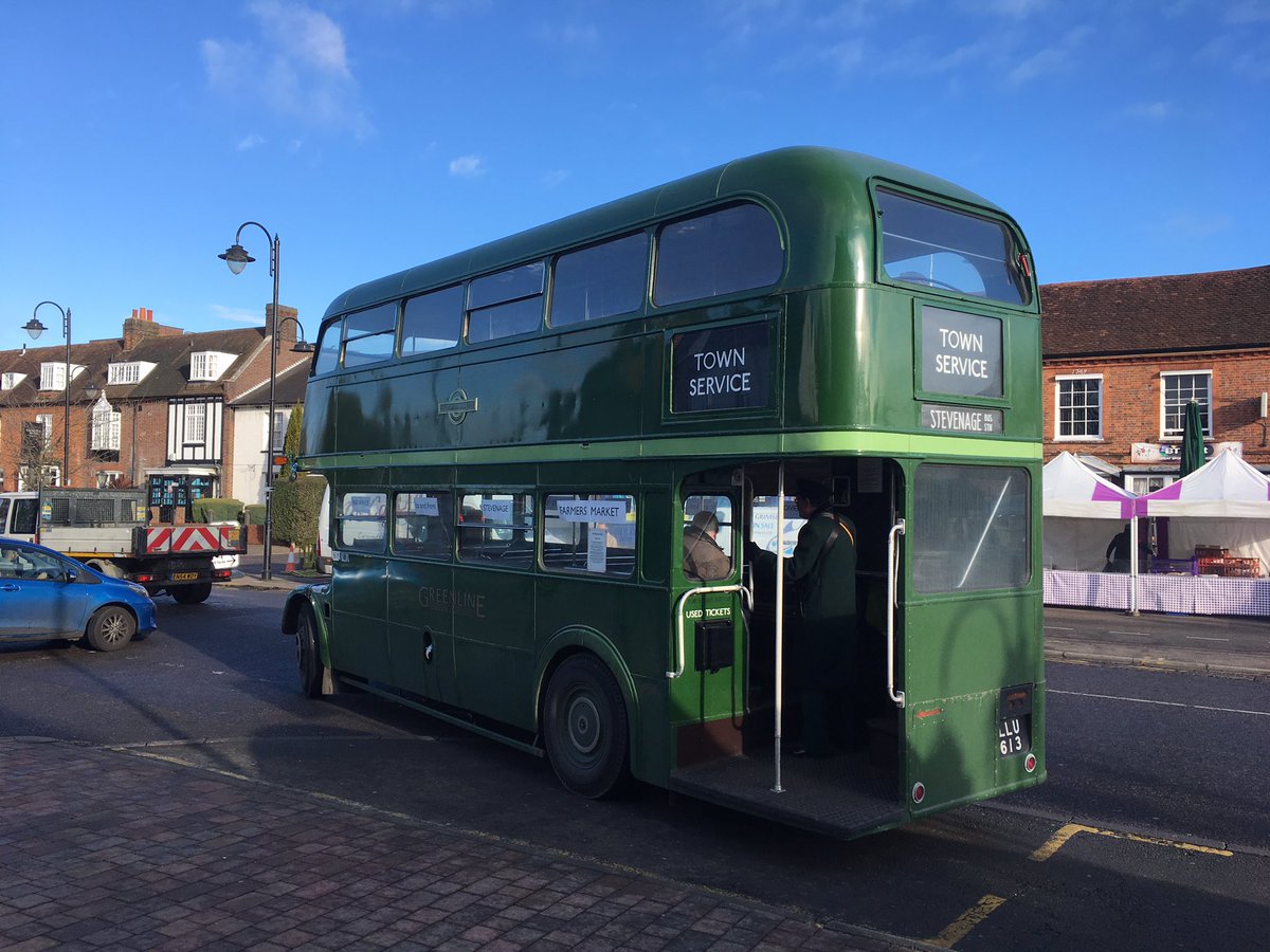 Stevenage Old Town Farmers Market bus service looking gleaming in the sun yday! Reminder the market is open every 2nd Saturday of the month🚜