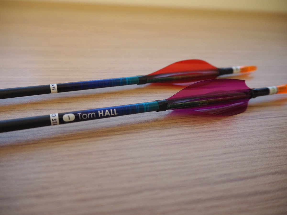 TomHallArchery's tweet photo. Looking sassy, but can't decide if these wraps work better with red or purple fletchings? #ArrowSocks https://t.co/M4qUncXdrl