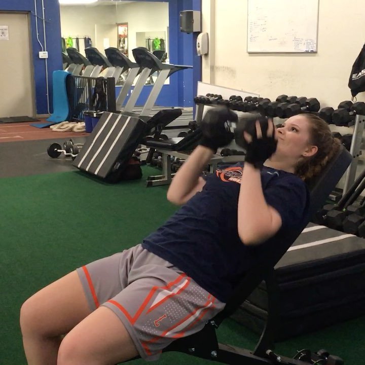 grayfittraining's tweet photo. DB press #wewerk #certifiedtrainer #legacy #NASM #grayfit Watch #Instavideo:https://t.co/7c6HAMrocR https://t.co/uuQHBQ7332