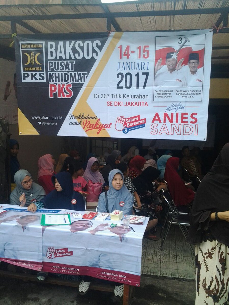juraganbunga's tweet photo. Baksos di DPRa PKS Kel. Utankayu Utara  #BaksosAni3sSandi @PKSMatraman  @PKS_Jaktim @PKSejahtera @anies_sandi @sandiuno @BangSyakir https://t.co/AFnU4JOMSl