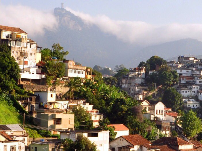 HowEditor's tweet image. Culture editor @daisy_sells looks at #slumtourism @clicdigitaluk to ask whether it can help impoverished countries. bit.ly/2jAGoEQ