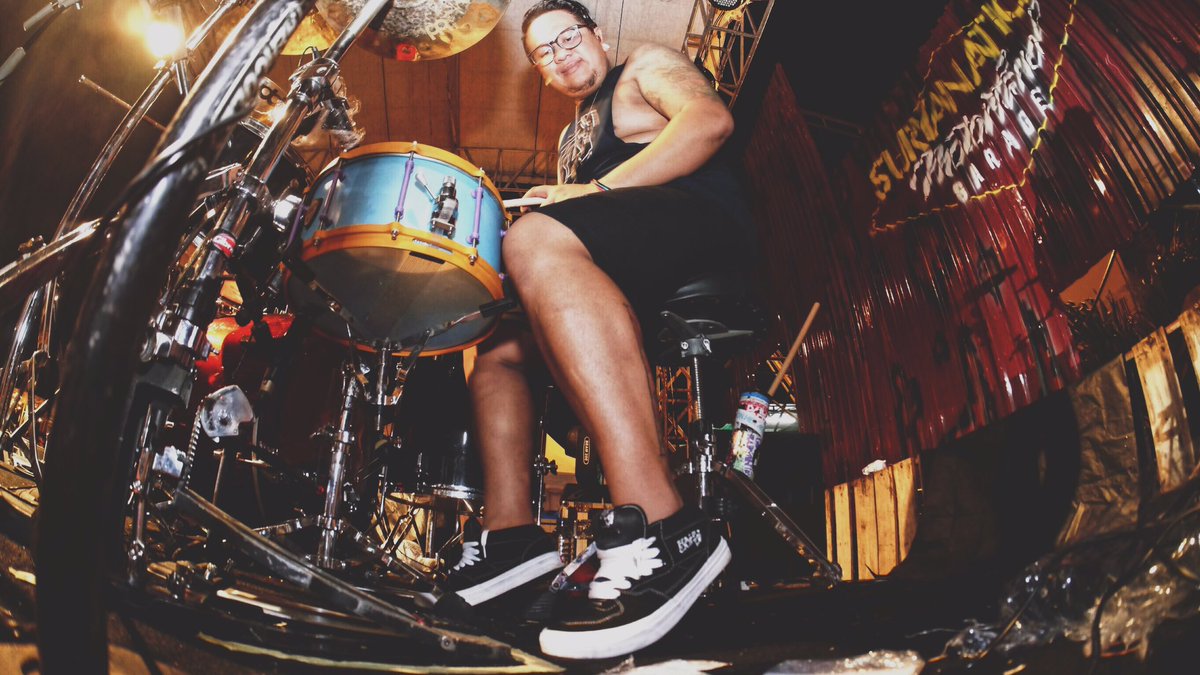 Rocket Rockers (@rocket_rockers) on Twitter photo cek instagram RR <a href="/rocket_rockers/">Rocket Rockers</a> ada update utk kuis #rocketrockersgiveaway #vansxrocketrockers ayooo cek skg FRIENDS! cek instagram RR <a href="/rocket_rockers/">Rocket Rockers</a> ada update utk kuis #rocketrockersgiveaway #vansxrocketrockers ayooo cek skg FRIENDS!