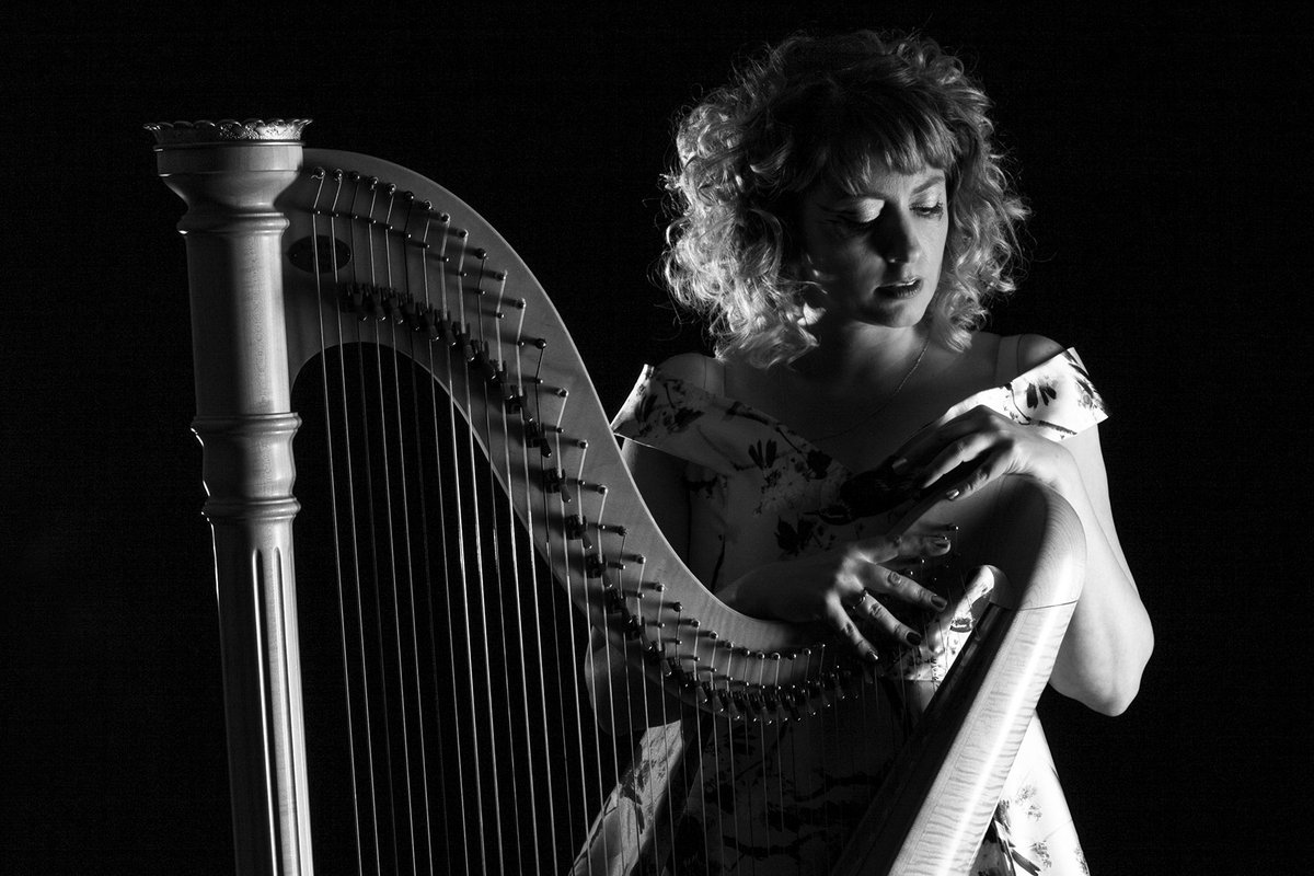 AuroraEngine's tweet photo. And again :) @MeowStudios @CarolineMUA #harpist #newmusic #auroraengine #leithmusic #singersongwriter #harpistsingersongwriter https://t.co/c7vWaoGVcK