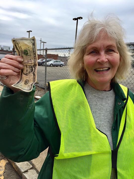 RVACleanSweep's tweet photo. Another cash pickup during a litter cleanup! #pickuplitter #RVA #manchester https://t.co/p2JuX1CQHj