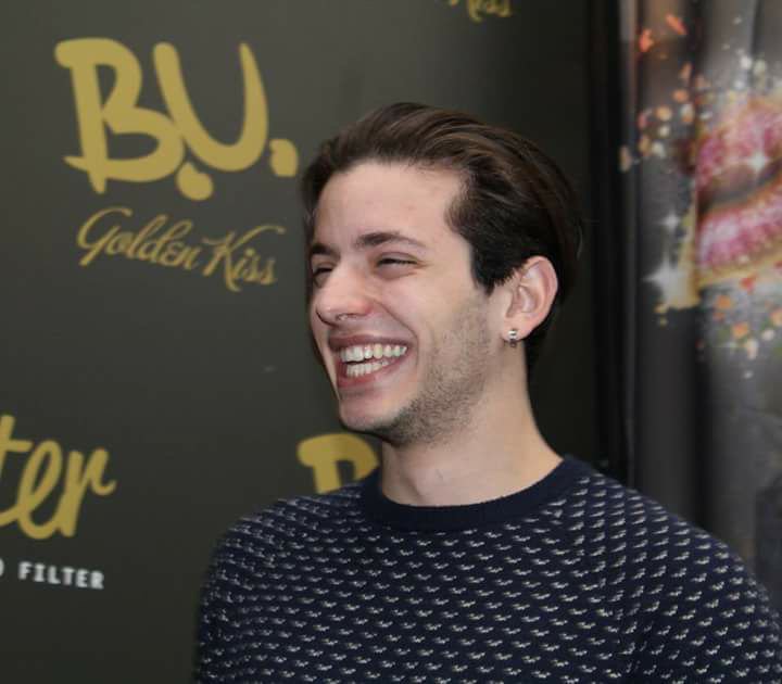 kostantina_VMK's tweet photo. #VangelisKakouriotis
Special smile..😄😊 https://t.co/0Ltco1OpK8
