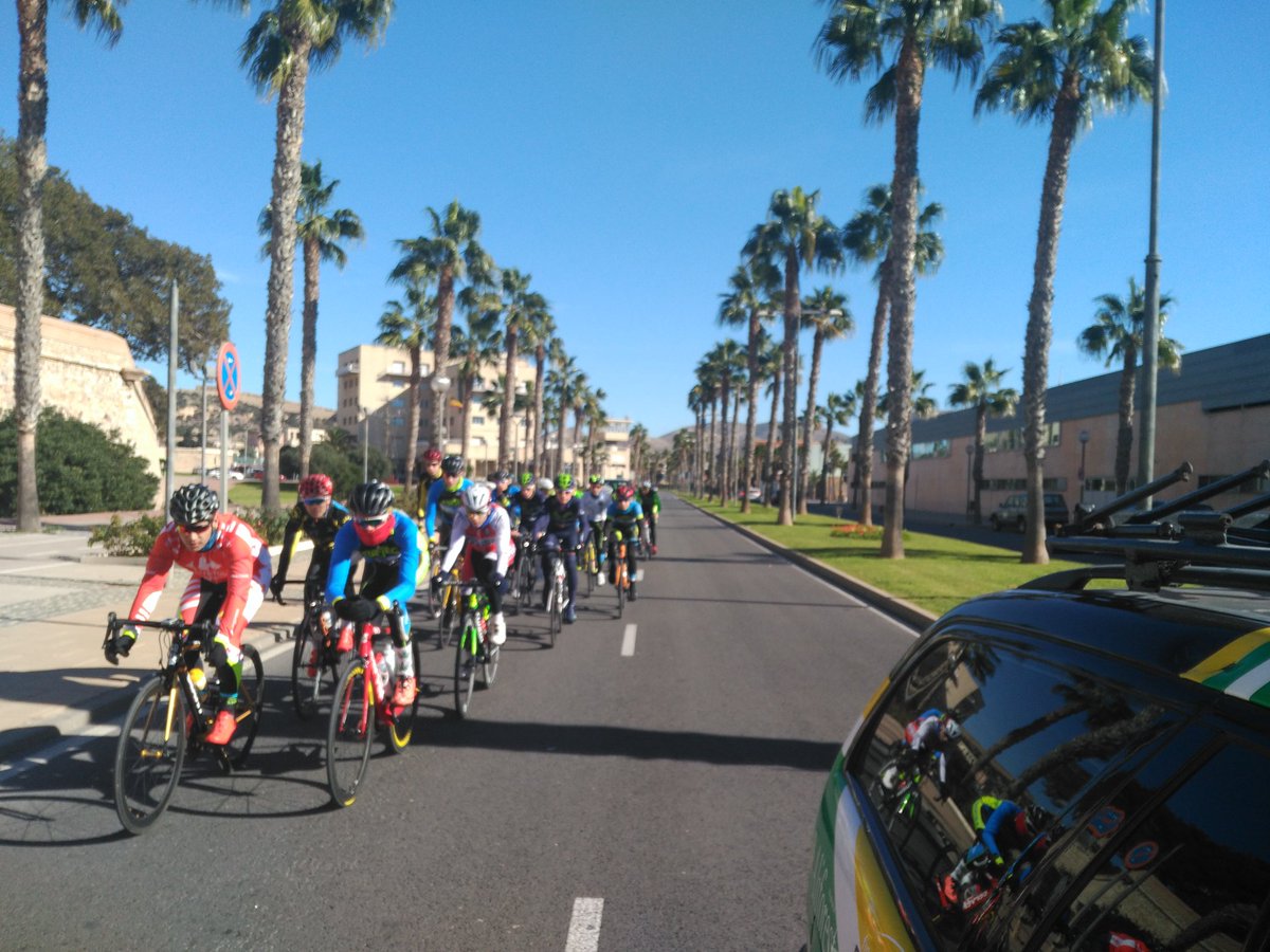 CT_Arocam_Cad's tweet photo. Acabamos el entrenamiento. Ya en casa rodando por el @PuertodeCtg. 80 kms repletos de Mar Menor, viento y buenas vistas. https://t.co/s23zbiNVXq