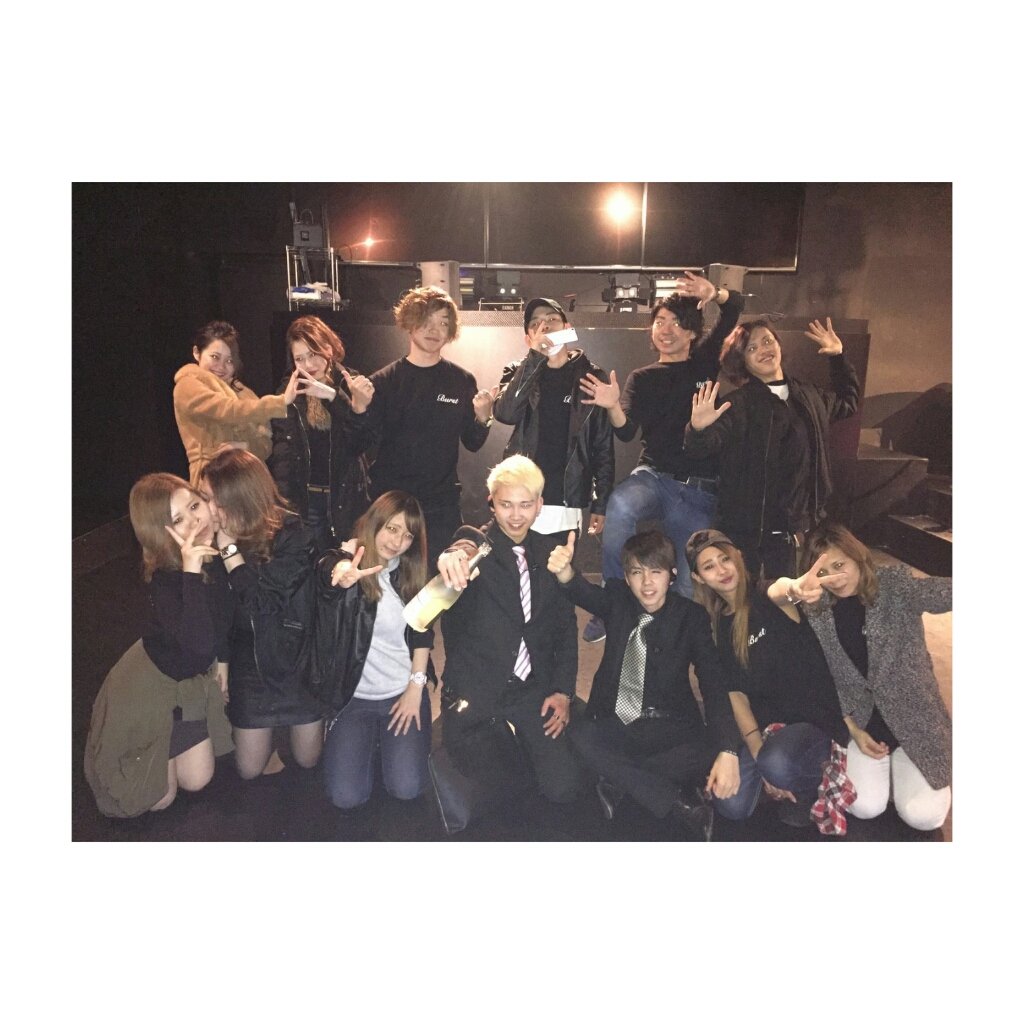 sh_rj1208's tweet photo. 👑2017-01-14👑
【 BURST 】  in SProom

ほんっとに 楽しいイベントに
なりました😂
ご来場頂いた皆さん、DJの方々
ありがとうございました❤

最後に たいちん 大変なこと
沢山あったやろうけど
お疲れ様でした🌠

卍 中村組 卍 https://t.co/pYkJQYWmGx