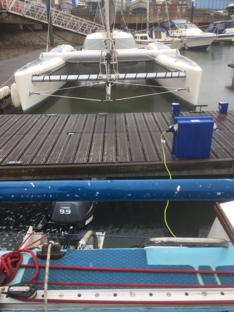 HYPNOTUTOR's tweet image. New neighbours