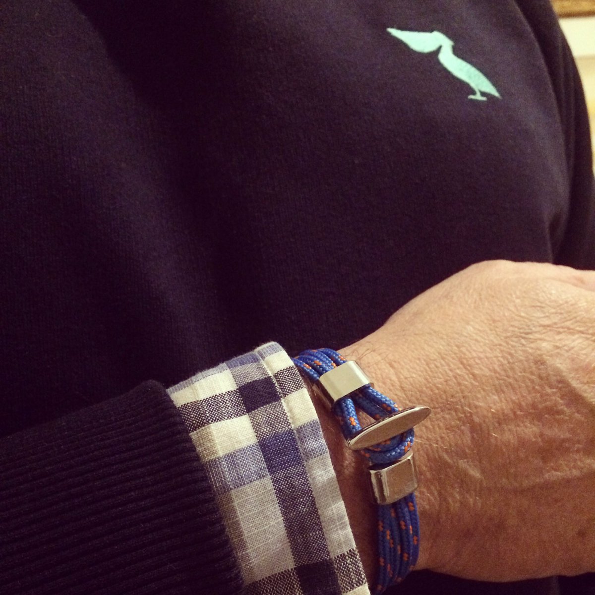 cincosegundos_'s tweet photo. FELIZ DOMINGO ππ»ββοΈ
#pulseras #cincosegundosnauticos #handmade #modahombre #paraellos #LPKN #lpknclothes #style #domingo https://t.co/p8wyxY2vHJ