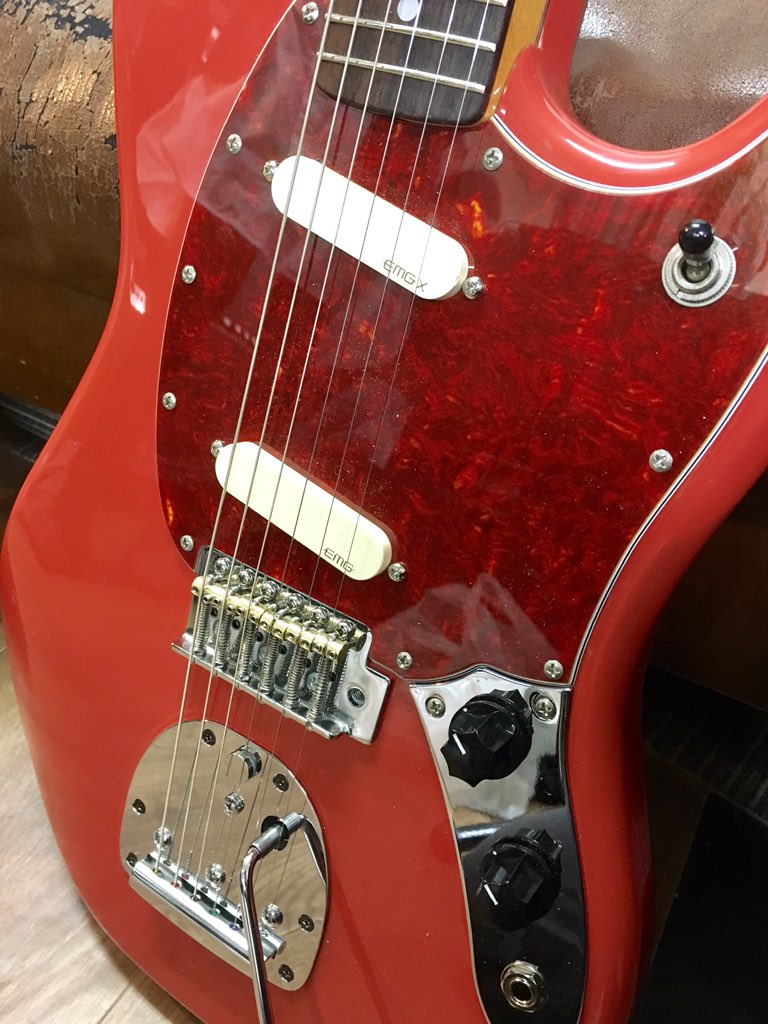 仙川の工房Pathさんにて新しいギターを作ってもらいました！長年構想し