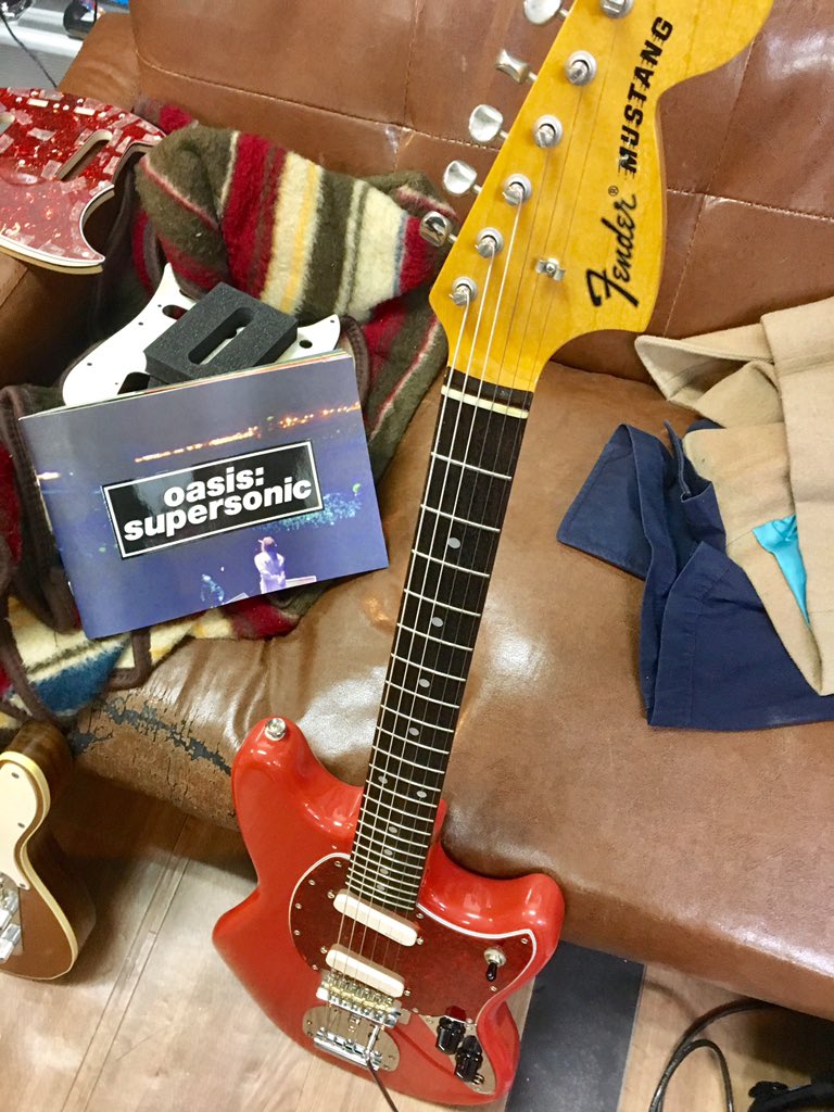 ハードレリック60sムスタングタイプ フローティングトレモロ 仙川の工房Pathさんにて新しいギターを作ってもらいました！長年構想し
