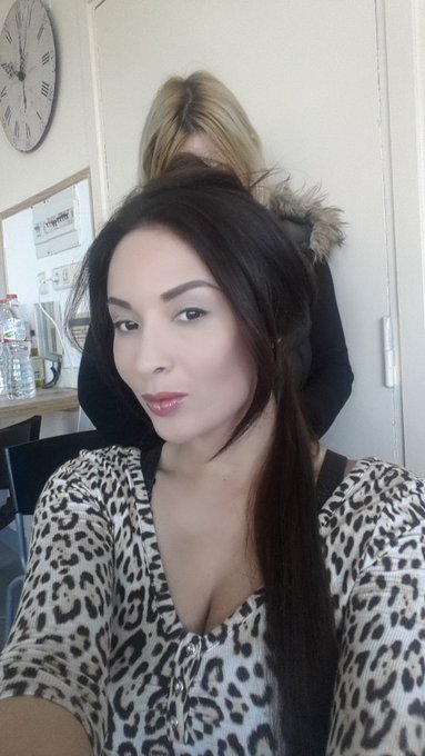 Natural make-up today for @sexart @MetArtNetwork https://t.co/DkwsgMBzl0