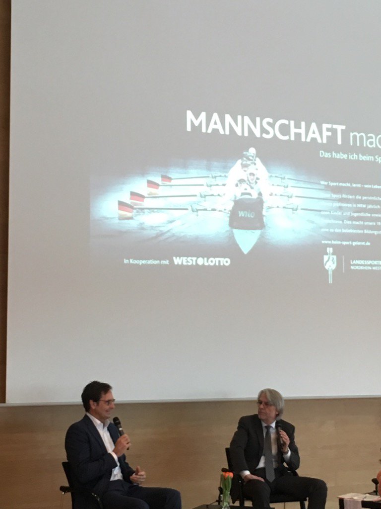 Michael_Verl's tweet photo. Kreissportbund:  28. Neujahrsempfang mit Ansgar Wessling, Ruder Olympiasieger. https://t.co/IQyGHZEtaw