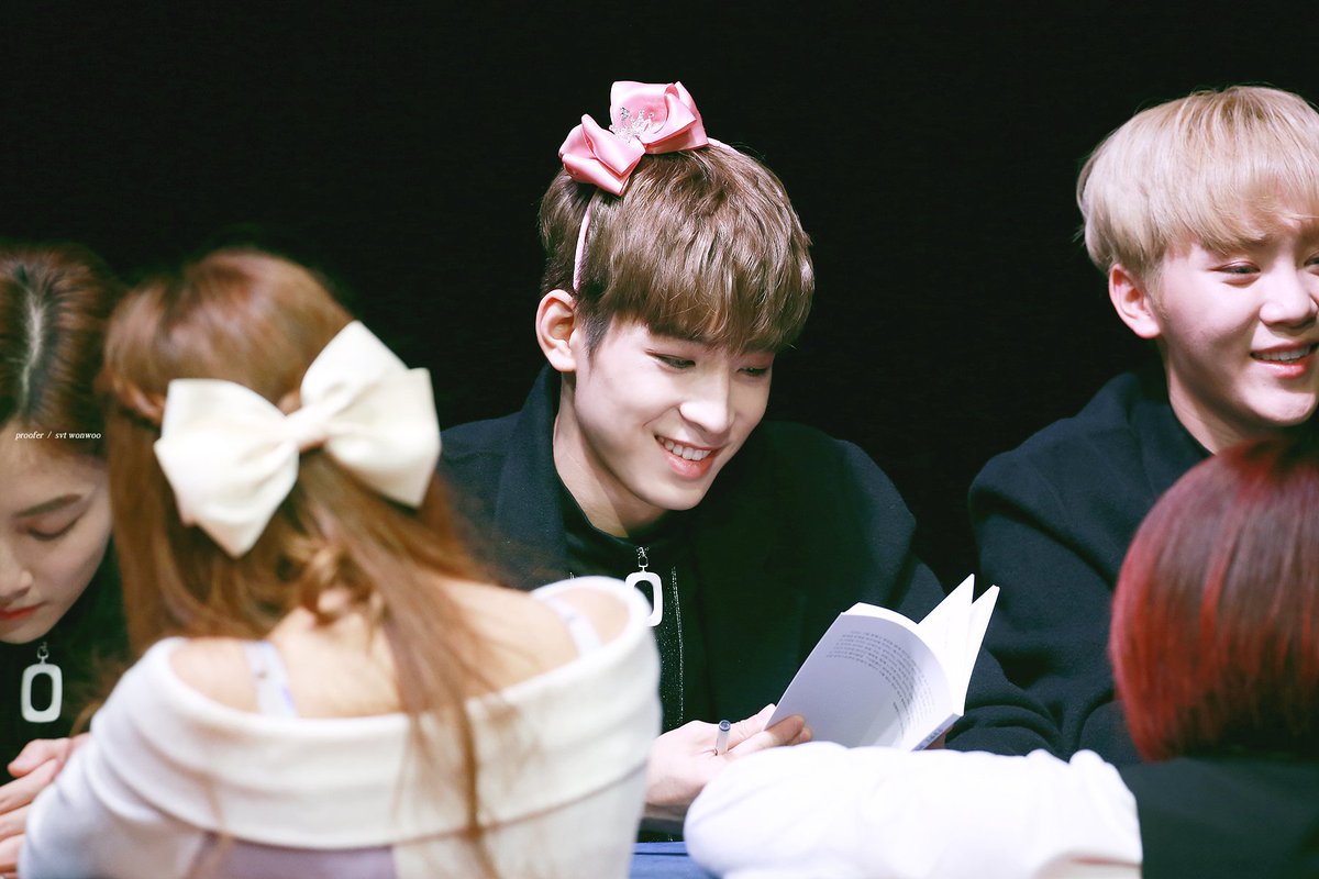 dear__wonwoo's tweet photo. 어딜가든 네 생각에 오늘도 든든해

'마마무 - 놓지 않을게'
@pledis_17 https://t.co/UGZg1UYRNu