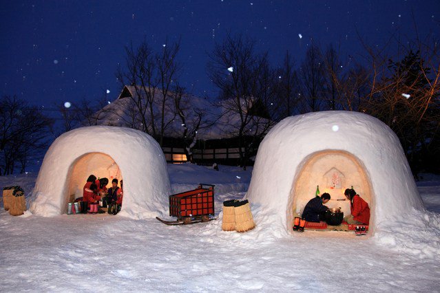 英語で日本文化 かまくら祭 横手市 秋田 Japanese Igloo Festival 中は意外にあったかく お餅や甘酒をいただけます 日本文化 英語 京都 T Co J8wexn9drn Twitter