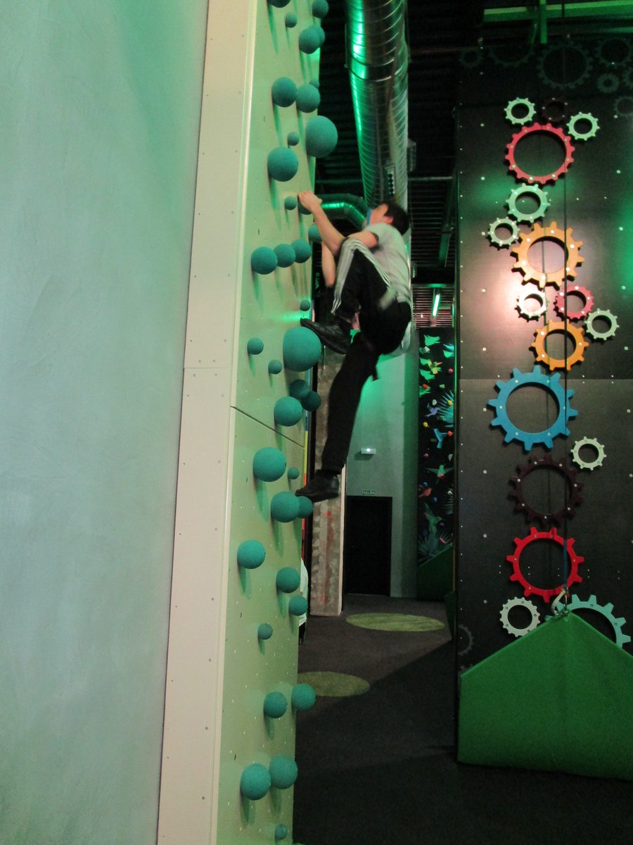 7funcenter's tweet photo. Deporte, aventura, risas, qué más necesitas para llenar un domingo? Ven a jugar con nosotros en Fun Alcalá! https://t.co/iYrMw8aeEl #7fun https://t.co/msodG94X9g