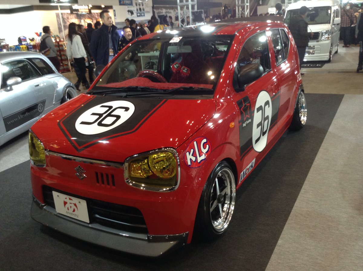 D D アルトのグラチャン仕様 カクカクしてるから旧車風のパーツが似合う そしてこの近くにいたアルトワークス 分かりにくいがワイドフェンダーがついてた キャンバー角が適度についてカッコイイ 俺のアルトはこの2つのアルトを混ぜた仕様にしたい D D アルトのグラチャン仕様 カクカクしてるから旧車風のパーツが似合う そしてこの近くにいたアルトワークス 分かりにくいがワイドフェンダーがついてた キャンバー角が適度についてカッコイイ 俺のアルトはこの2つのアルトを混ぜた仕様にしたい