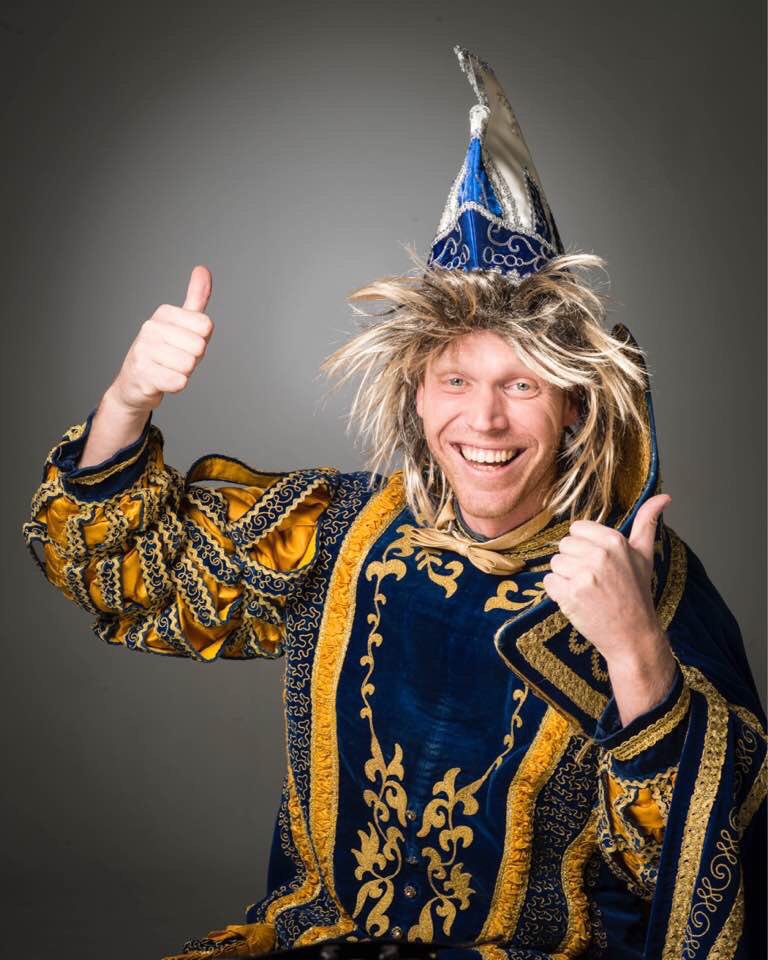 Geweldig genoten: ik was toch maar mooi ff 20 minuten prins...#leutekumsnexttopmodelpages! Gefeliciteerd prins Dennis <a href="/Leutekum/">Carnaval Leutekum</a>