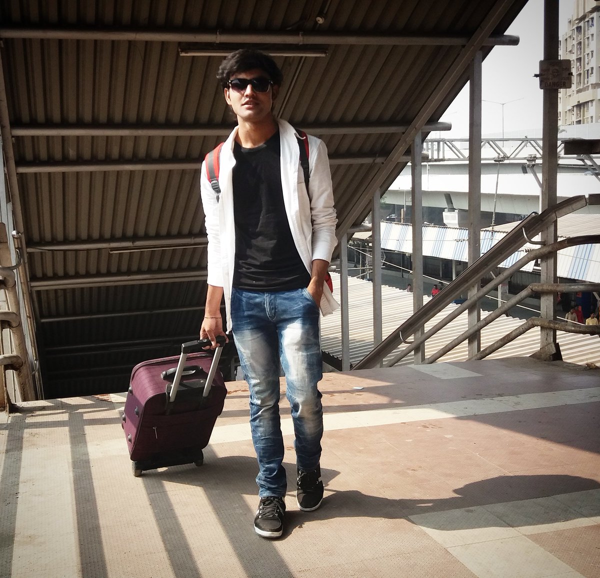 KendreBhaskar's tweet photo. #Travelling
#Mumbai To #Nanded
Credit by Kiran carry
@Colors मराठी #जल्लोष.... Tonight 6 pm On #Colors #Marathi..... https://t.co/fVJ2HR4Zpn