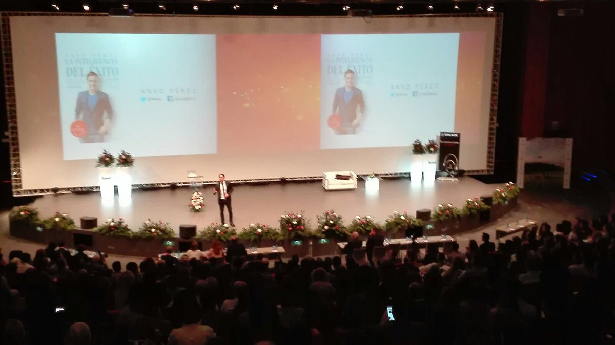 anxo's tweet photo. "Si quieres un premio mayor, debes pagar un precio mayor". 

Gracias, futuros diamantes, por vuestra gran acogida. https://t.co/1Q2kxf2CpP