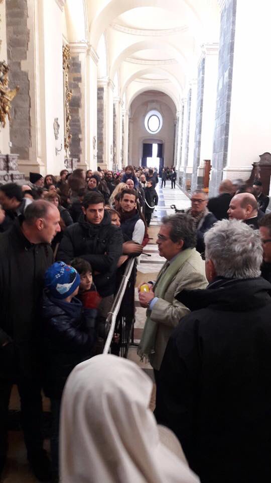 enzobianco_'s tweet photo. Tanti fedeli e devoti in visita alla Cattedrale di #Catania per apertura straordinaria della "Cammaredda" #SantAgata https://t.co/SN2S8E7Osz https://t.co/TsGtwbwC3I