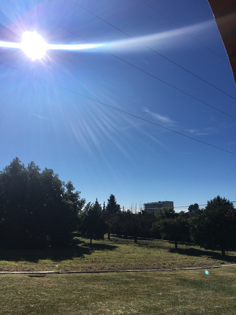 mrlosanchez's tweet photo. @tiempobrasero temporal en Estepona, 😎😎😎😎 https://t.co/LbJ6q0o28l