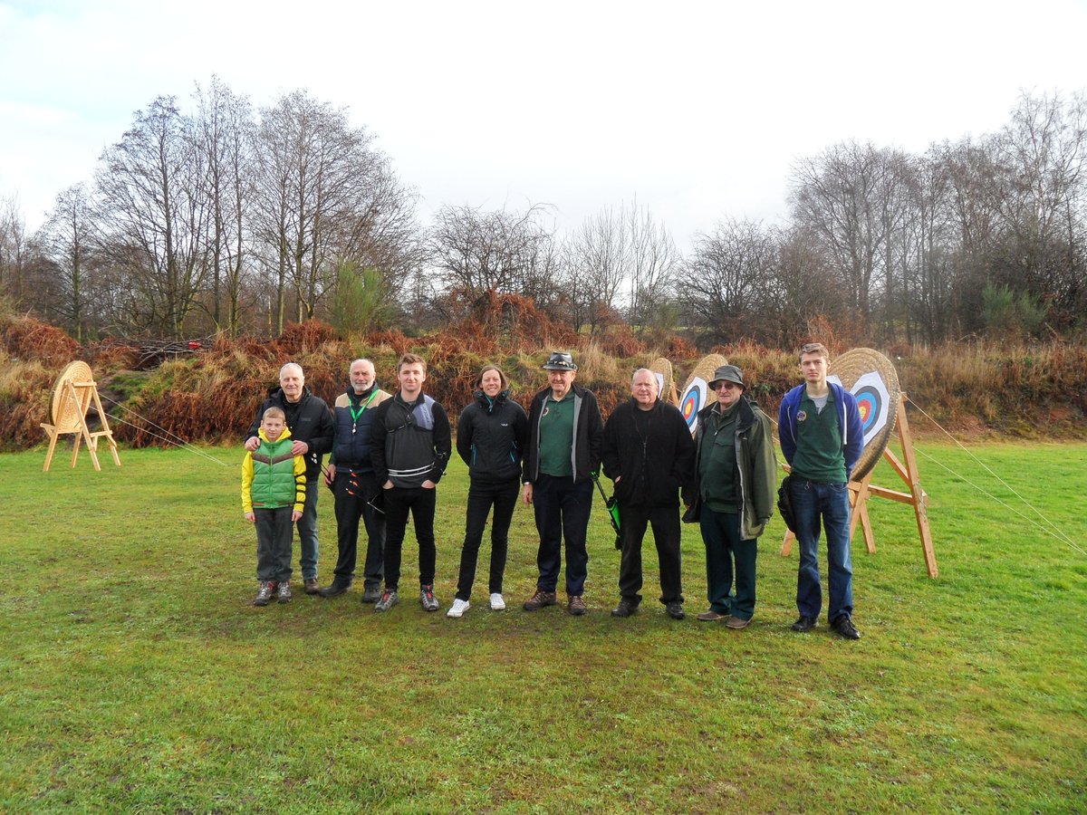 Bulwellarchery's tweet photo. The first visitor of the year &amp; a very welcome one!  Thanks for braving the weather &amp; all the advice Sarah @clubsnotts ! https://t.co/jasyllhRwY
