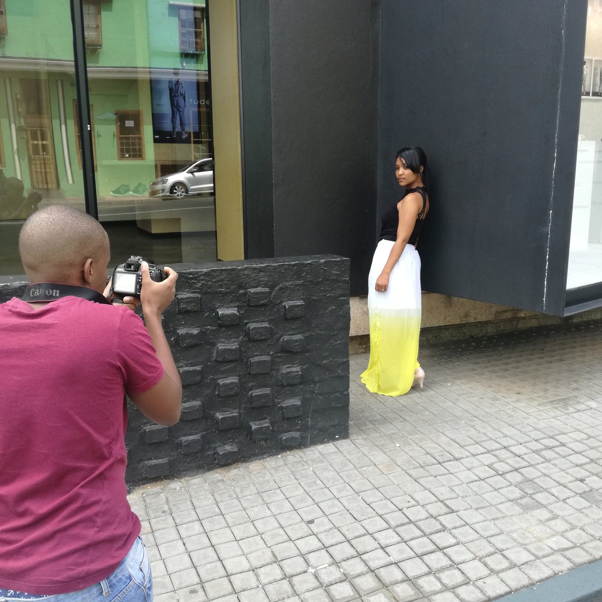 Forgotten_Faces's tweet photo. On set with the beautiful @SashaRS16  #BCSA @blogchatsa #BlogChatSA III Dreams For A Living #ForgottenFacesPictures https://t.co/qcrrpia579