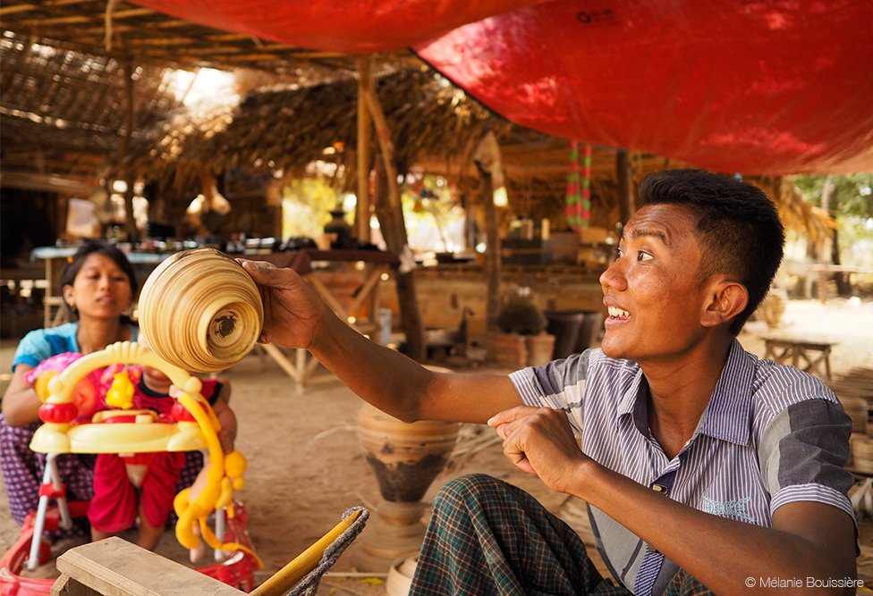 Overso_blog's tweet photo. Bienvenue à Bagan ! Découvrez le travail de la laque >> https://t.co/W3HhzmDWpU << #bagan #myanmar #artisanat #laque #birmanie https://t.co/iuuI6oiq6v