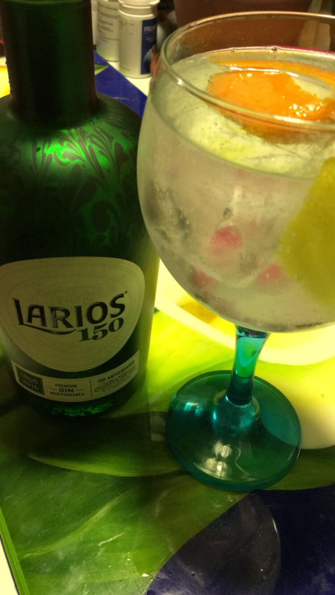 Descubriendo la edición especial Larios Gin 150 Altamente recomendable y que puedes combinar con distintos mixers #ginlovers