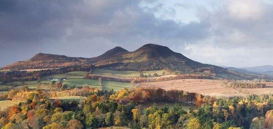 Eildon 3 Hill Race, 24th June 2017. Entries open:
entrycentral.com/Eildon_Hill_Ra…