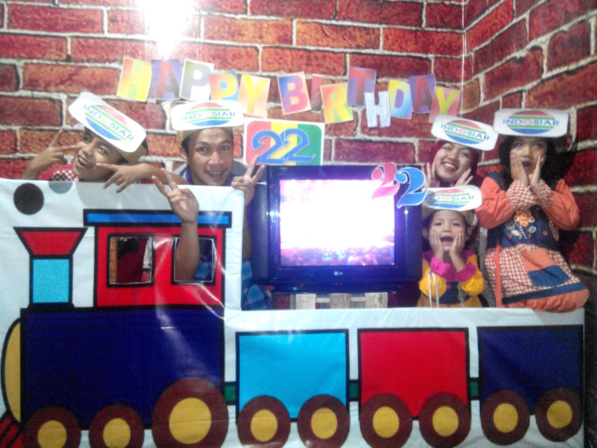 KalleMohammad's tweet photo. DIRGAHAYU @IndosiarID #Indosiar22 semoga menjadi Televisi yang mendidik dan membangun generasi bangsa https://t.co/c7EafzE71B