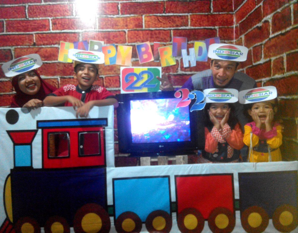 KalleMohammad's tweet photo. Dirgahayu @IndosiarID Semoga menjadi Televisi Paling berkualitas, maju, Bermanfaat, Jaya dan sukses #indosiar22 Aamiin.... https://t.co/Hf33DzQKJN