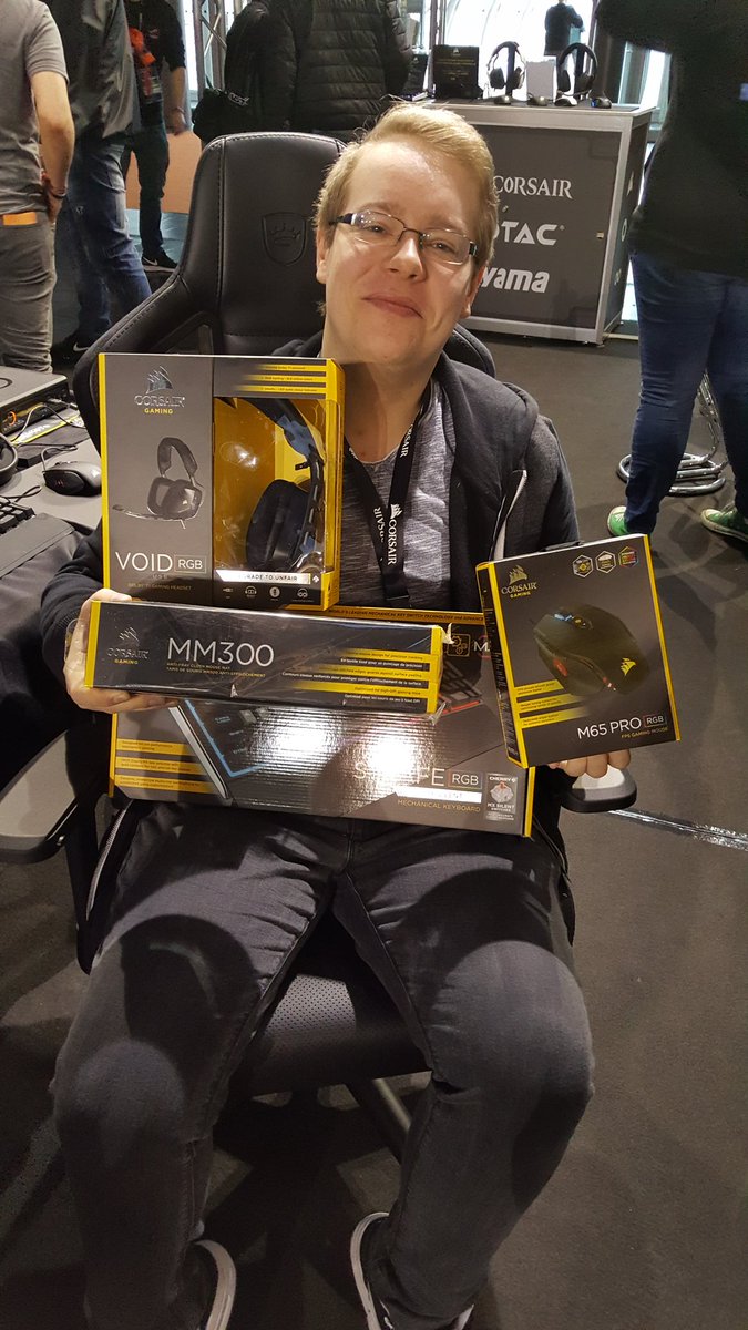 CORSAIR Deutschland tweet media