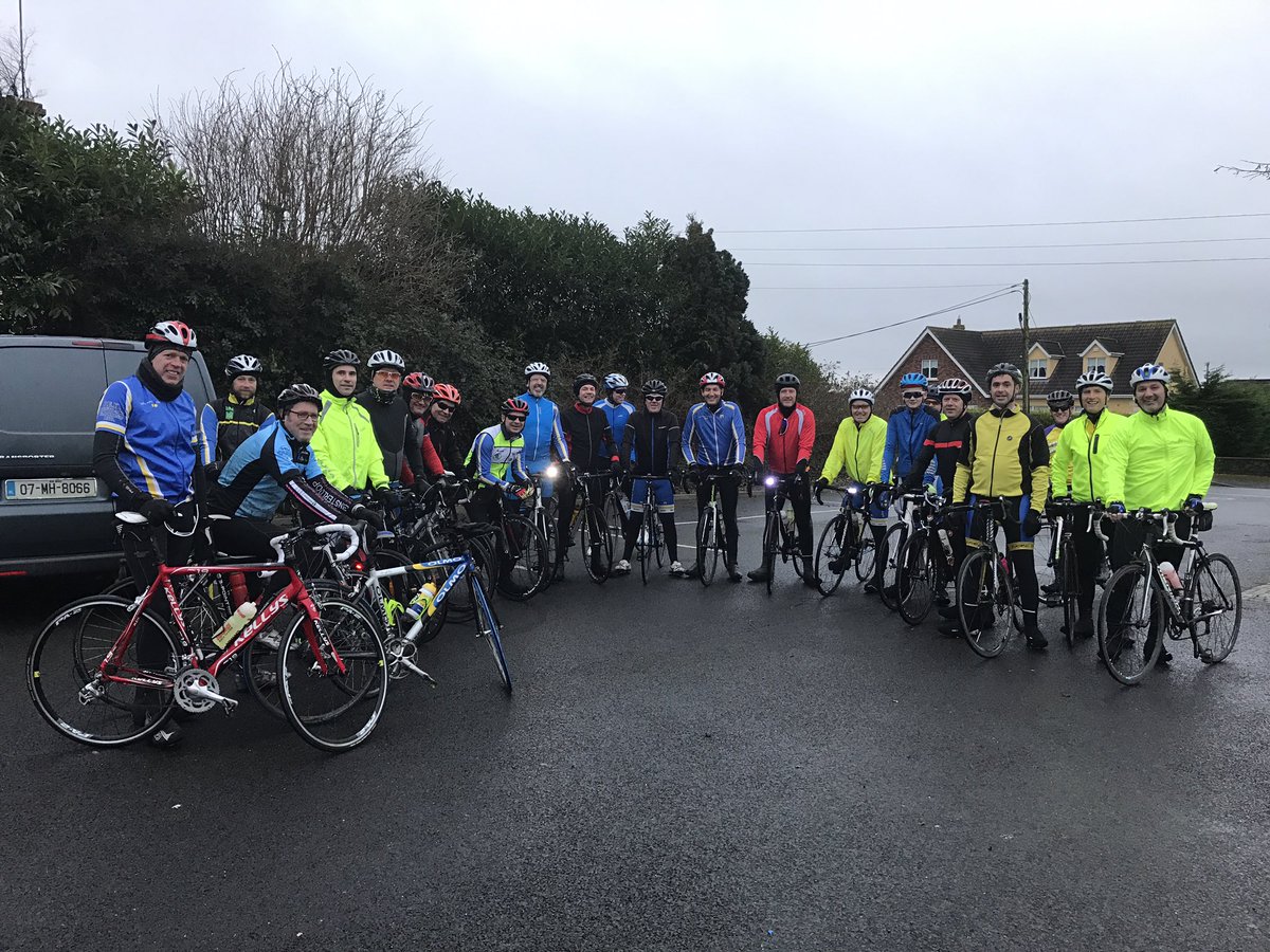 Yellow_Furze_RC's tweet photo. And we are BACK for the new year .. good turnout for our club spin this morning, two gruppettos out on the road #TeamYellowFurze https://t.co/NAUKW8JLFN