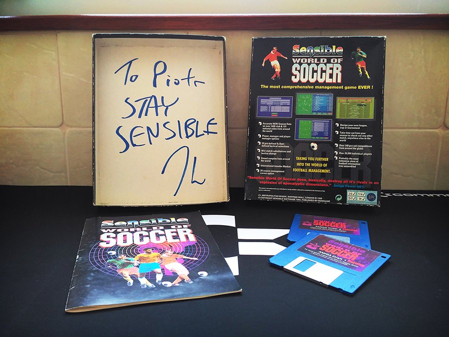 ppotera's tweet image. #WOŚP #wosp2017
Gra SWOS z autografem autora na #allegro - ode mnie, dla dzieciaczków :-)  tiny.pl/gdlmg