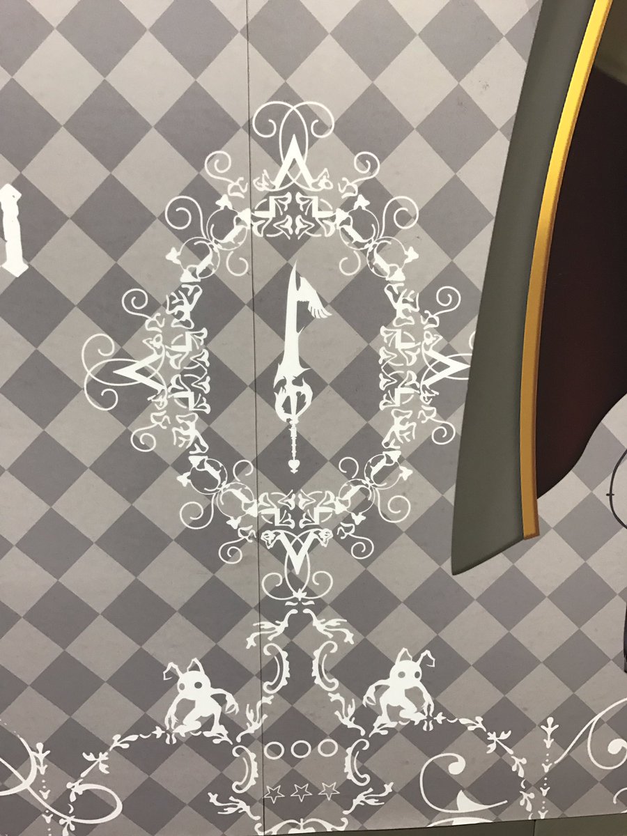 セリア のんびり低浮上め En Twitter キーブレードがたくさん模様に組み込まれてて探すのすっごく楽しかった 特に一枚目の過ぎ去りし思い出と約束のお守りはアクセルとロクサスの間にあって 泣ける W 2枚目はソラとリクのでゼムナス戦思い出した