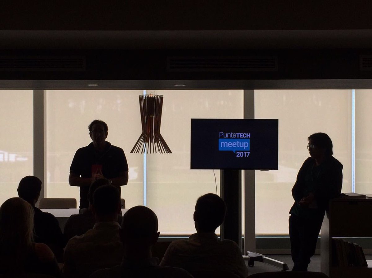 PuntaTech's tweet image. Comenzó la clínica a cargo de @marvinliao fundador de 500 Startups #puntatech2017 #pde #puntameetup #startups #investment #puntatech