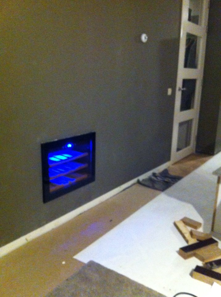 Wijnkoeler in de wand makkelijk en leuk