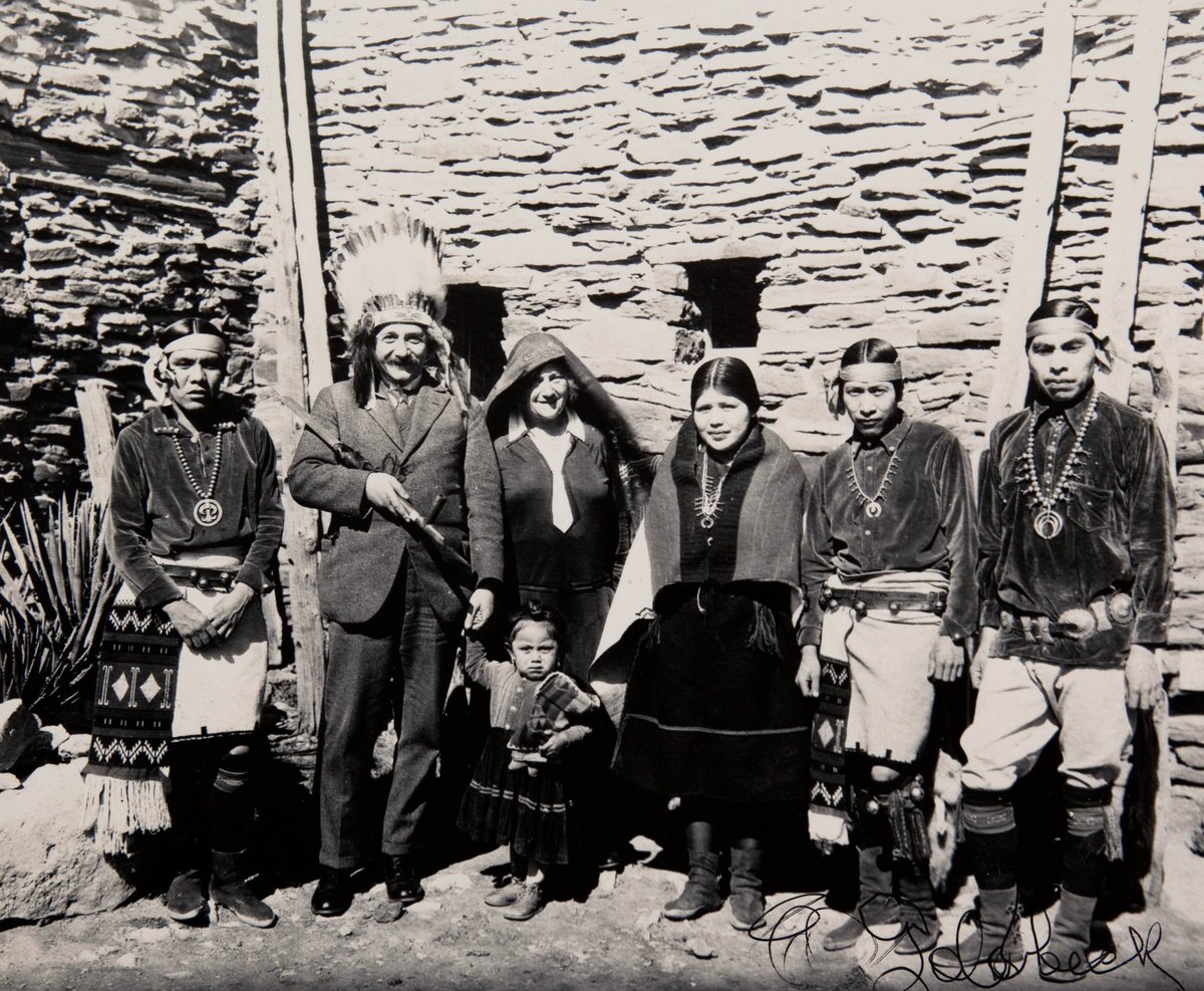 RT @ClassicPixs: Albert Einstein visiting the Grand Canyon in 1931. https://t.co/sAL1ovNDZk