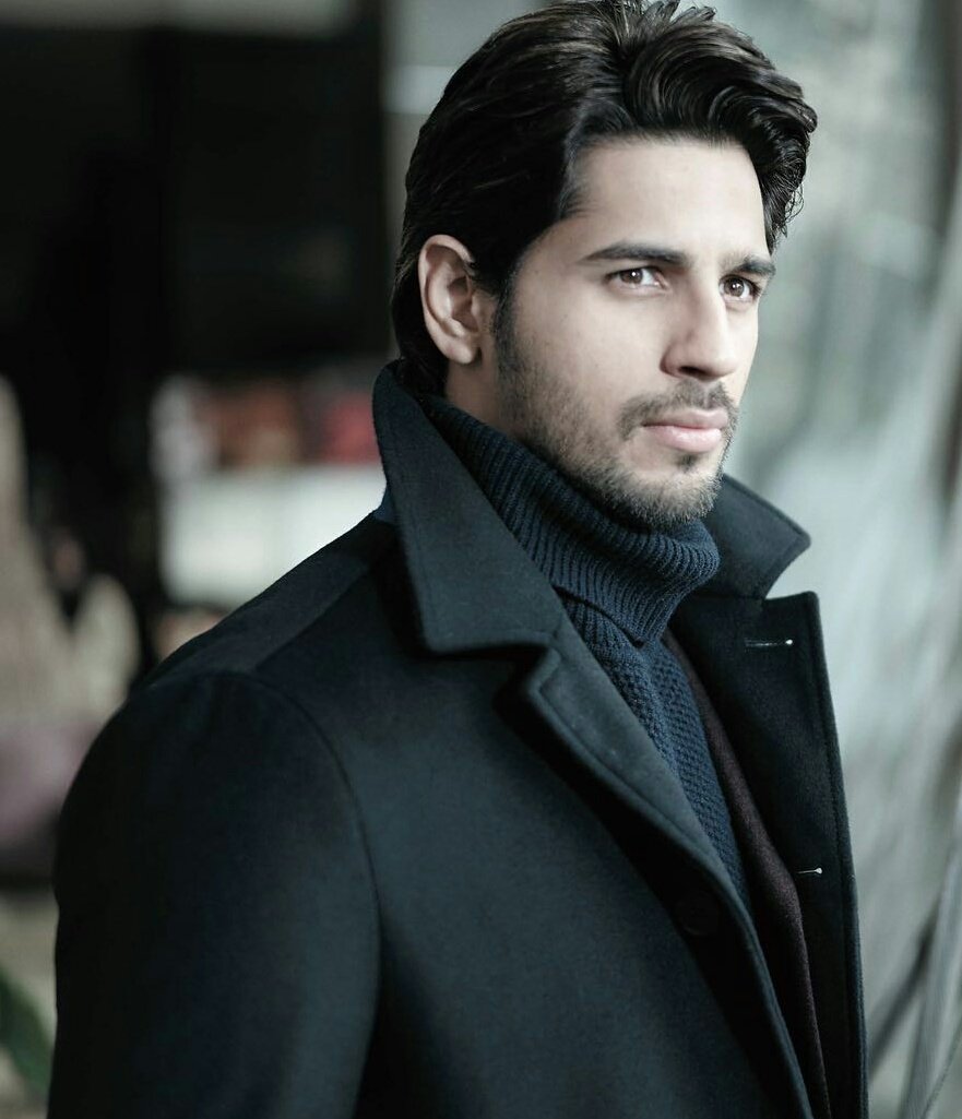 Happy Birthday Sidharth Malhotra.Big hugs and lots of love.Thank you for being our hero,our inspiration.           