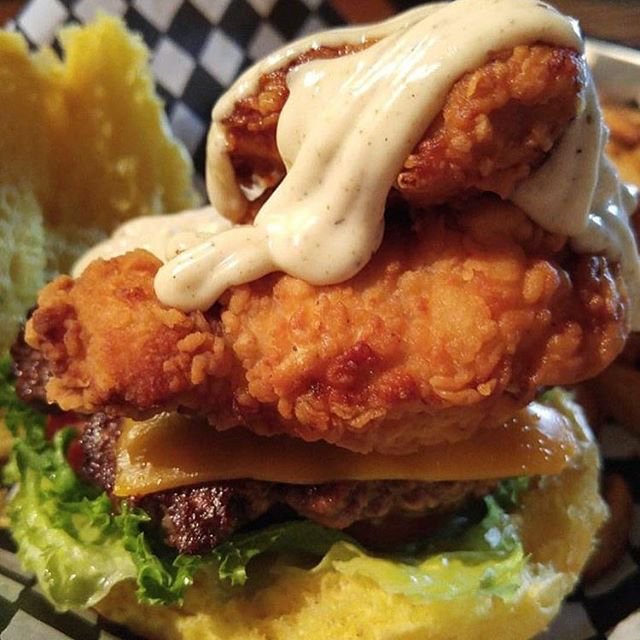 Crispy goodness 👌😍
#theburgernator 
#burgernator #burgersandfries #burgers #burgeroftheday #burgeroftheweek #burger